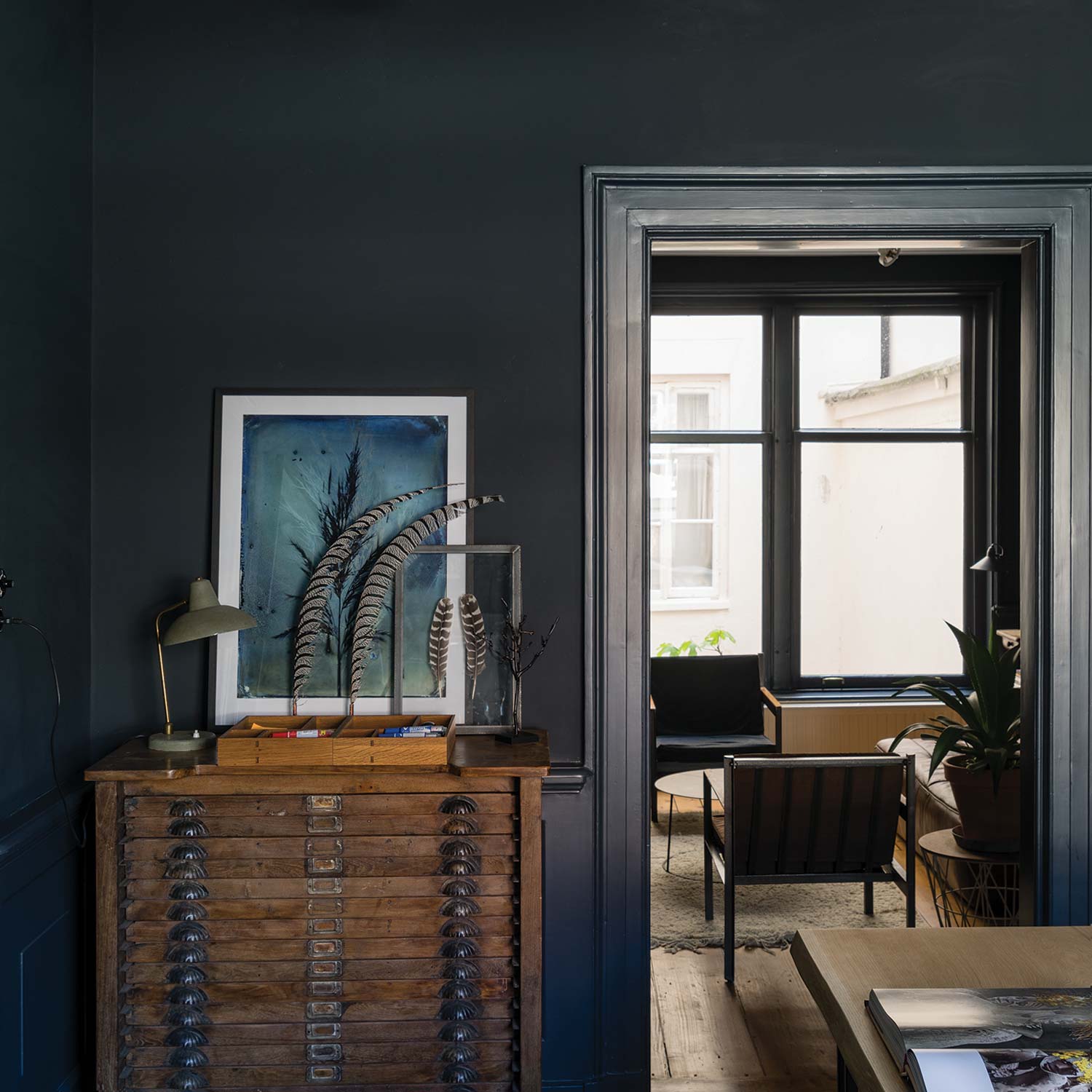 Schwarze Wandfarben von Farrow & Ball - Eleganz und Dramatik für stilvolle Interieurs