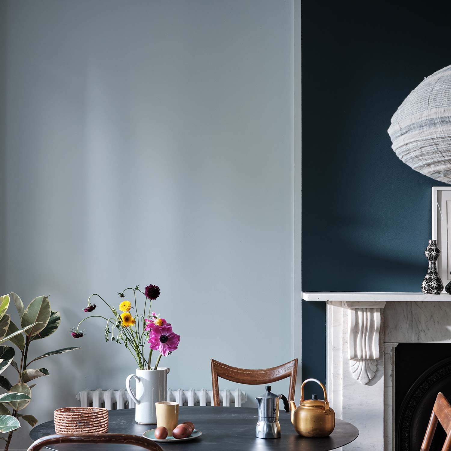 Blaue Wandfarben von Farrow & Ball - Tiefe und Frische für jeden Raum