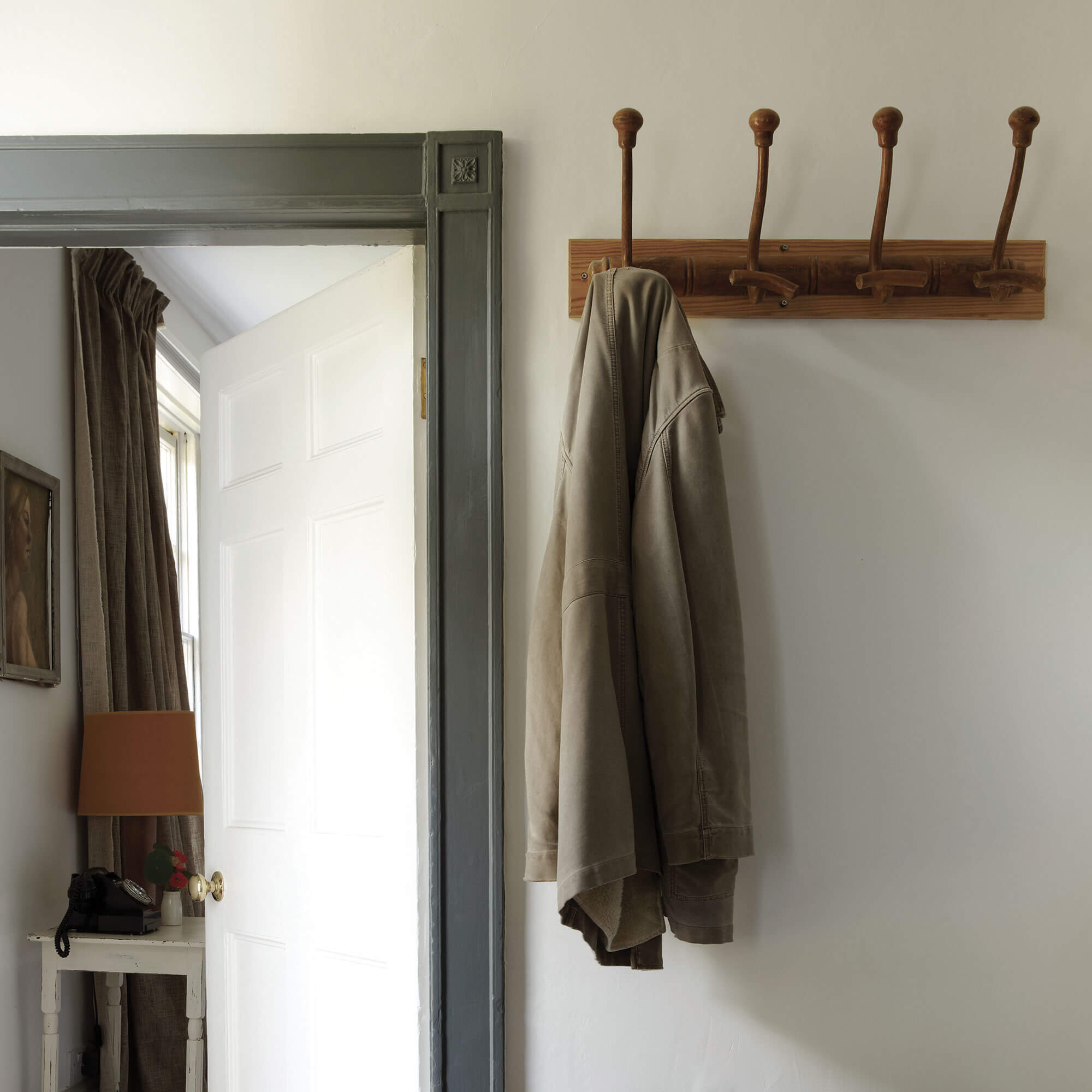 farrow & ball strong white 2001 rund um die garderobe