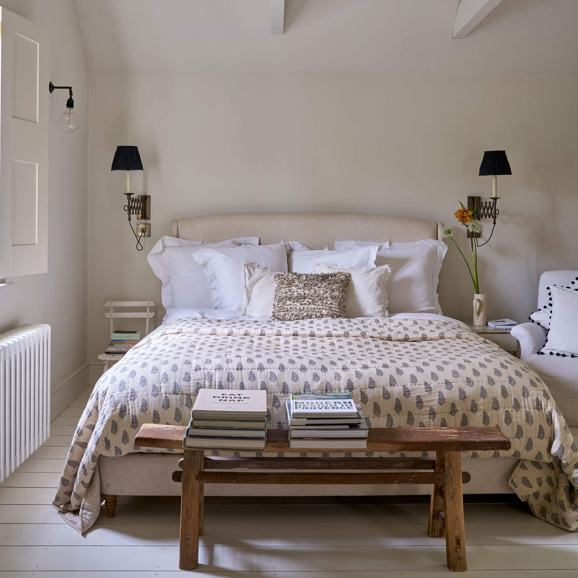 farrow & ball james white 2010 im schlafzimmer