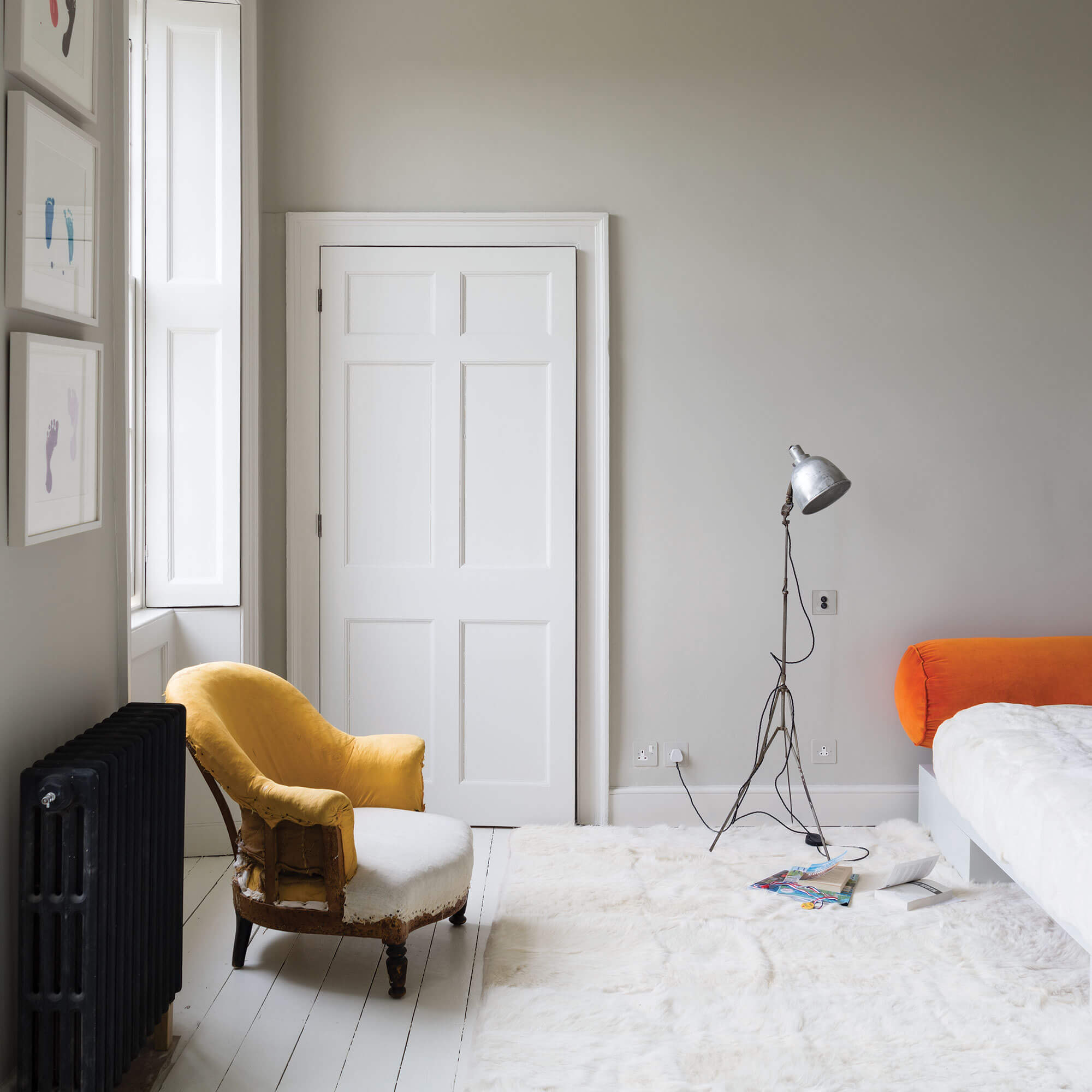 farrow & ball skimming stone 241 im wohnzimmer