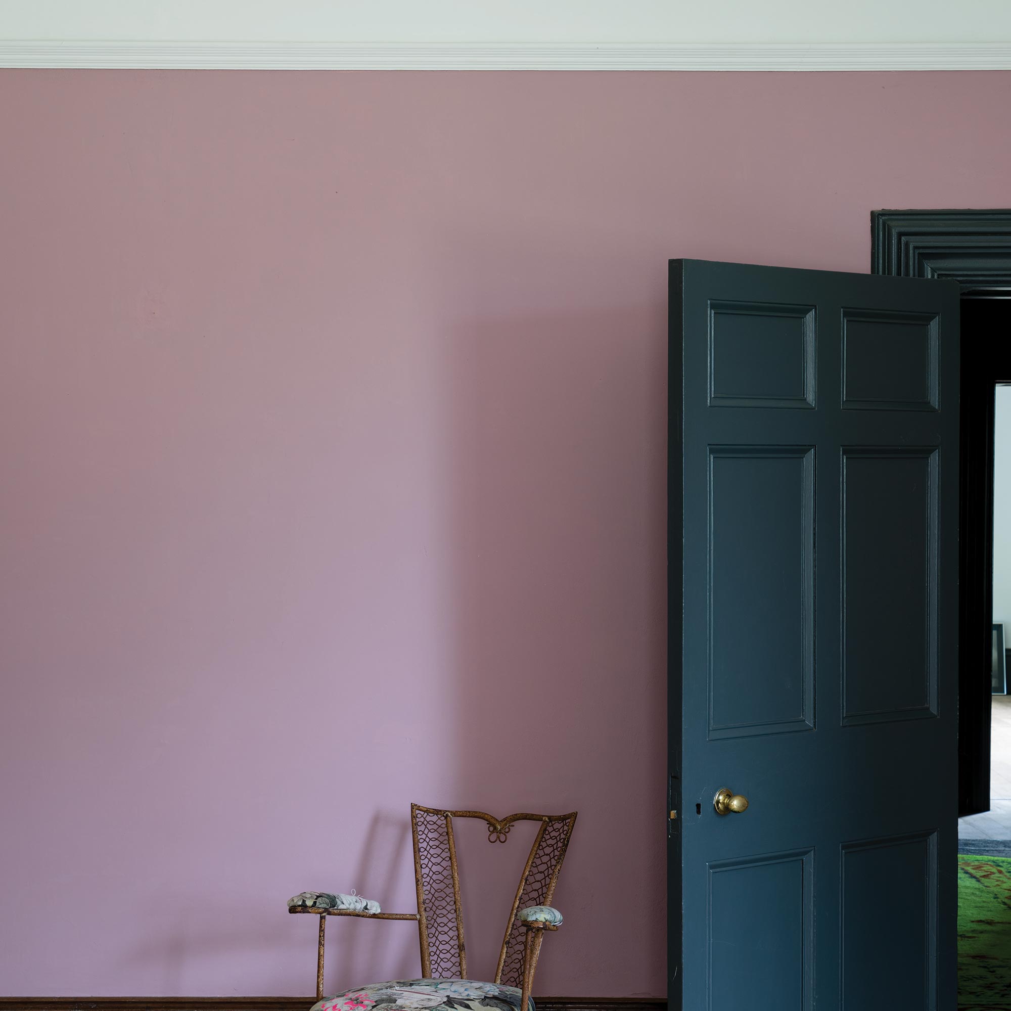 farrow & ball cinder rose 246 als wandfarbe