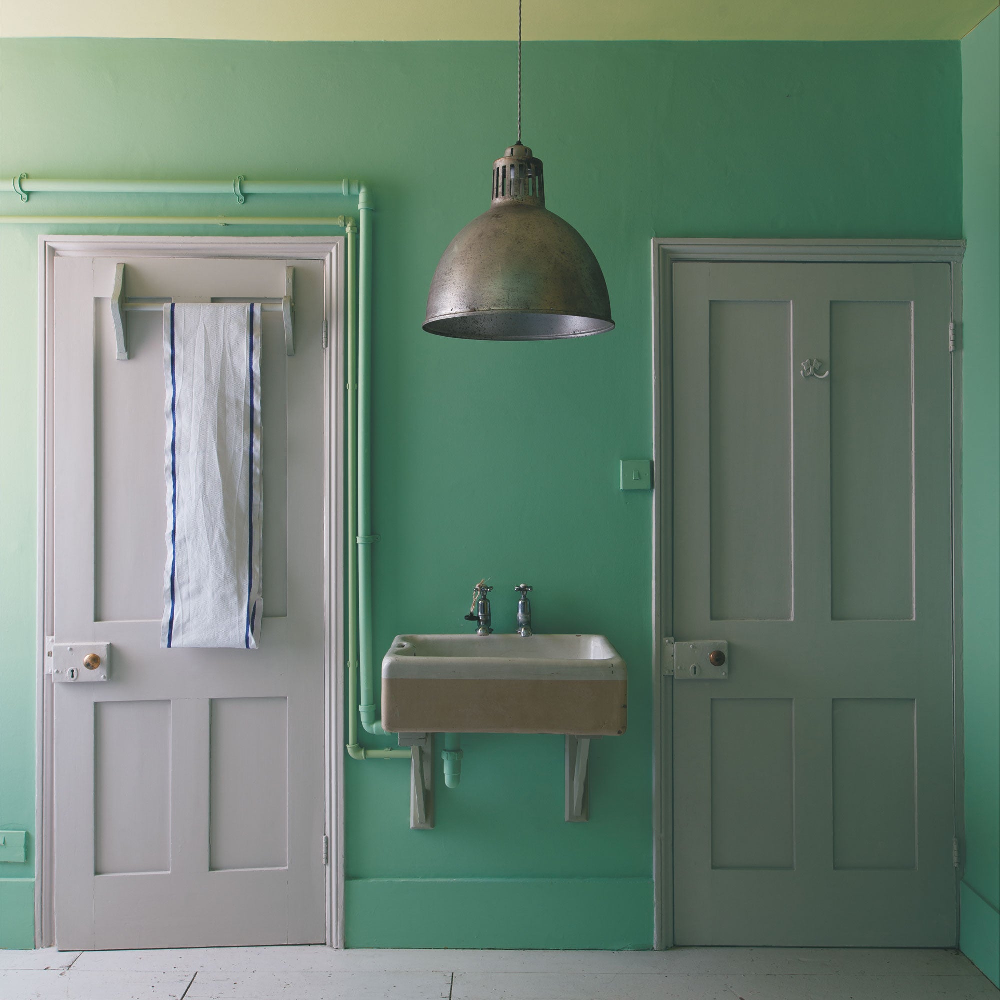 farrow & ball dove tail 267 auf holztüren
