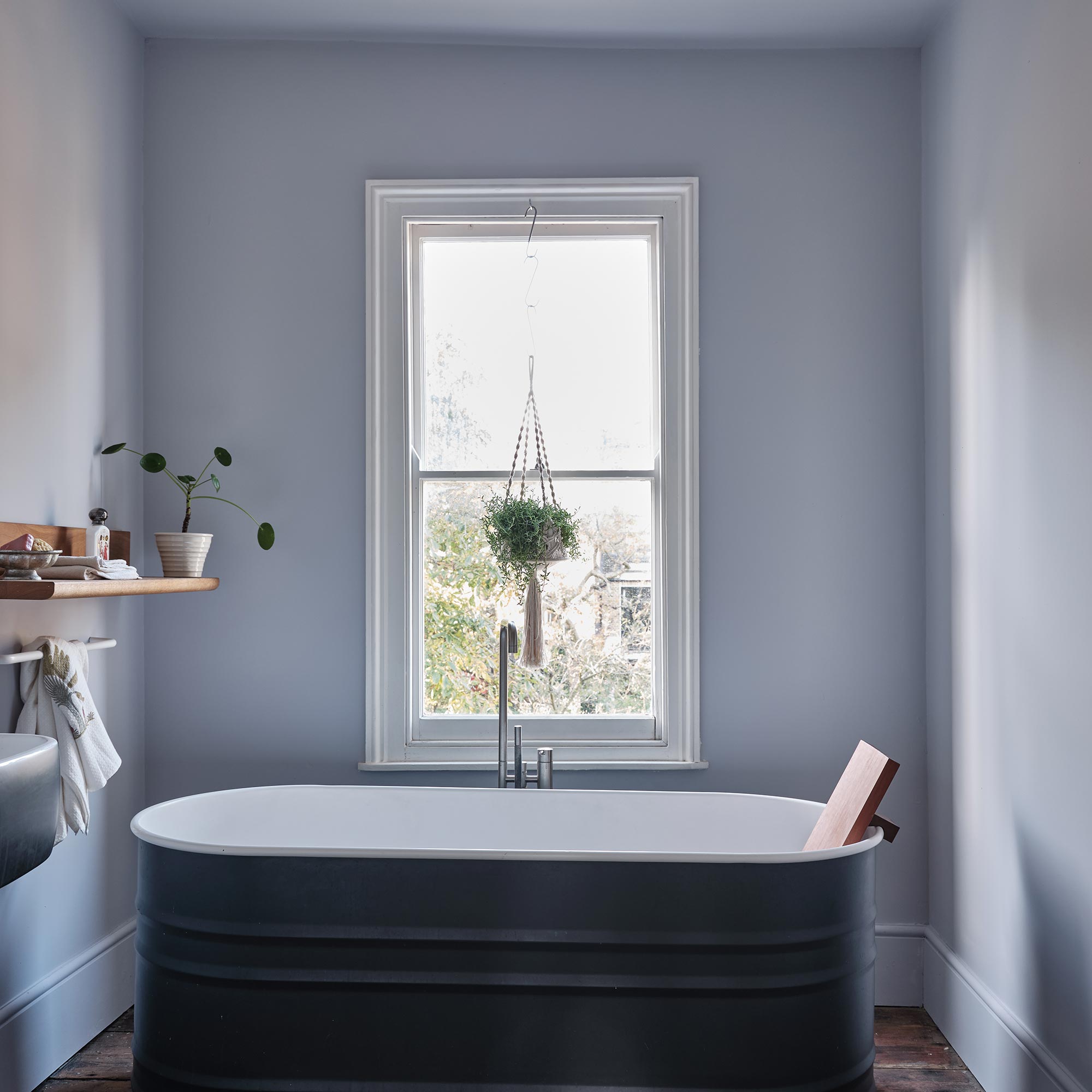 farrow & ball calluna 270 im badezimmer