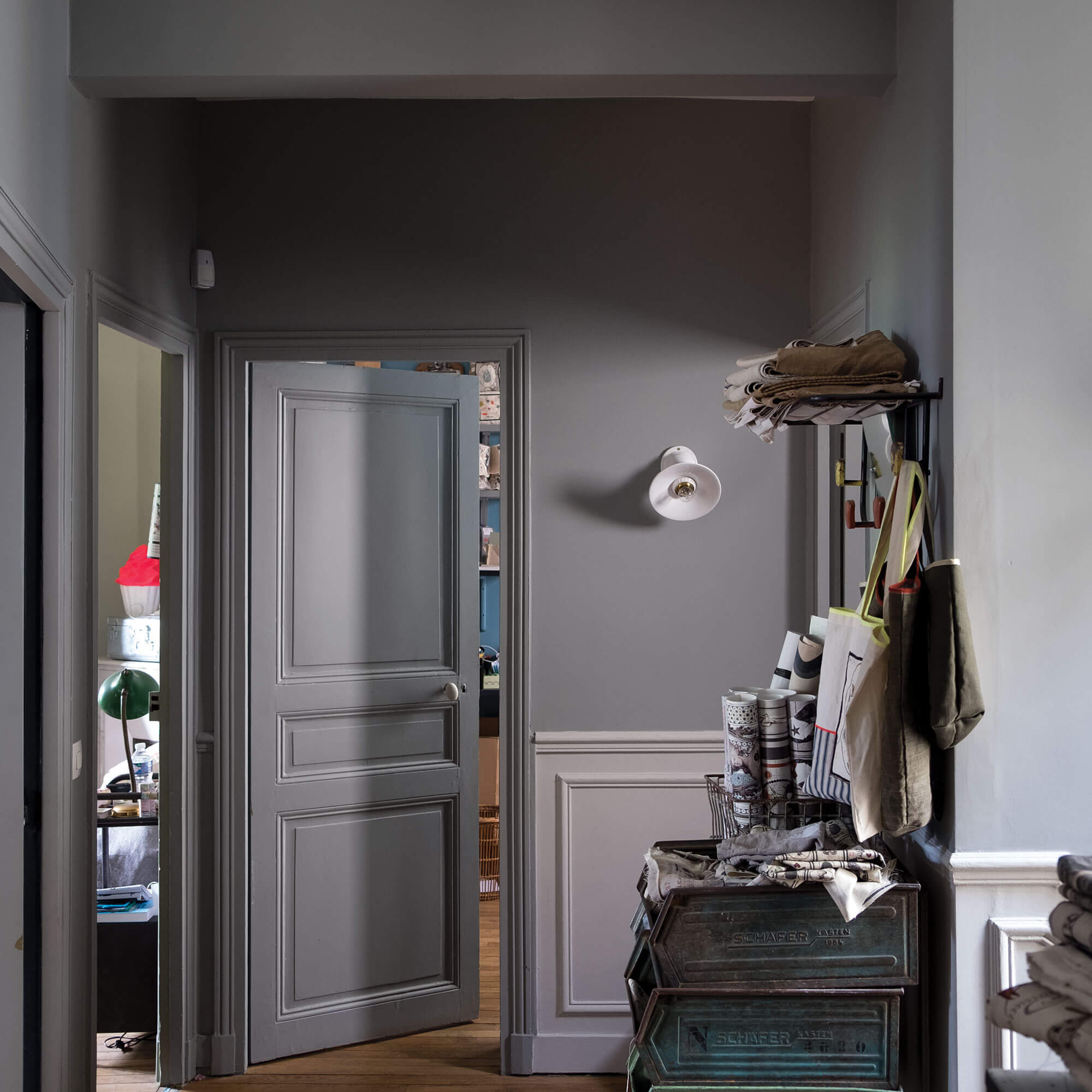 farrow & ball plummett 272 im flur
