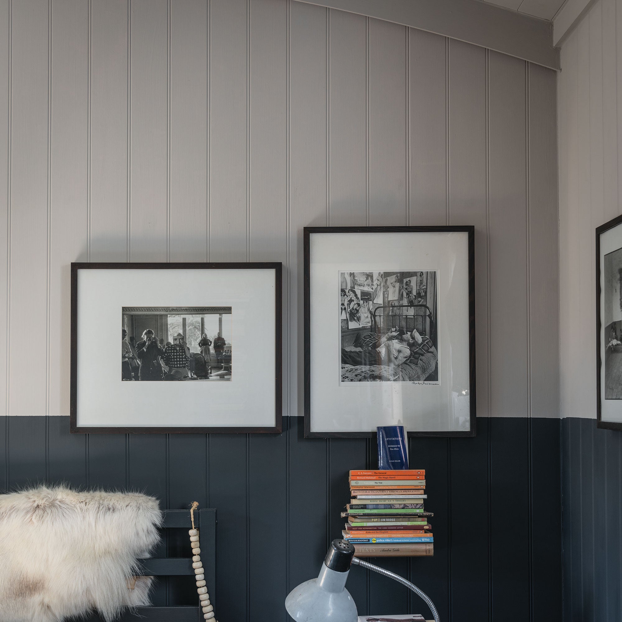 farrow & ball purbeck stone 275 im schlafzimmer