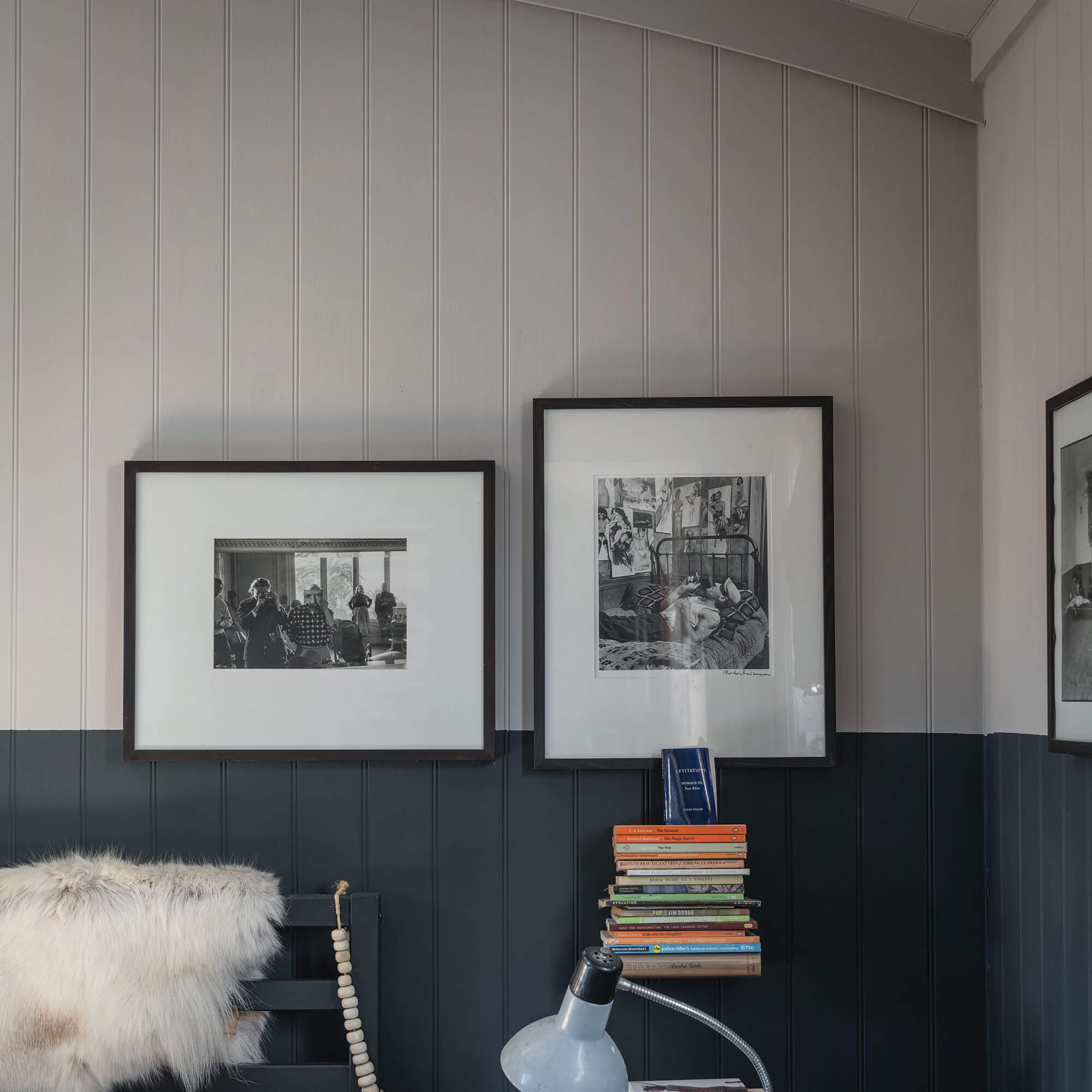 farrow & ball purbeck stone 275 im schlafzimmer