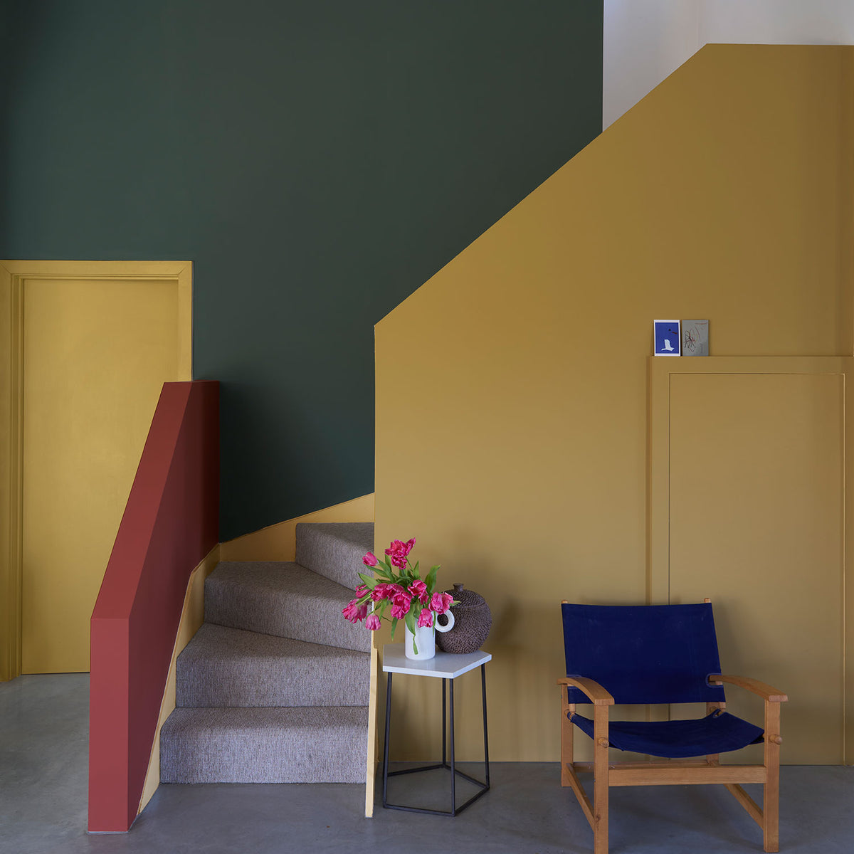 farrow & ball duster 319 im treppenhaus