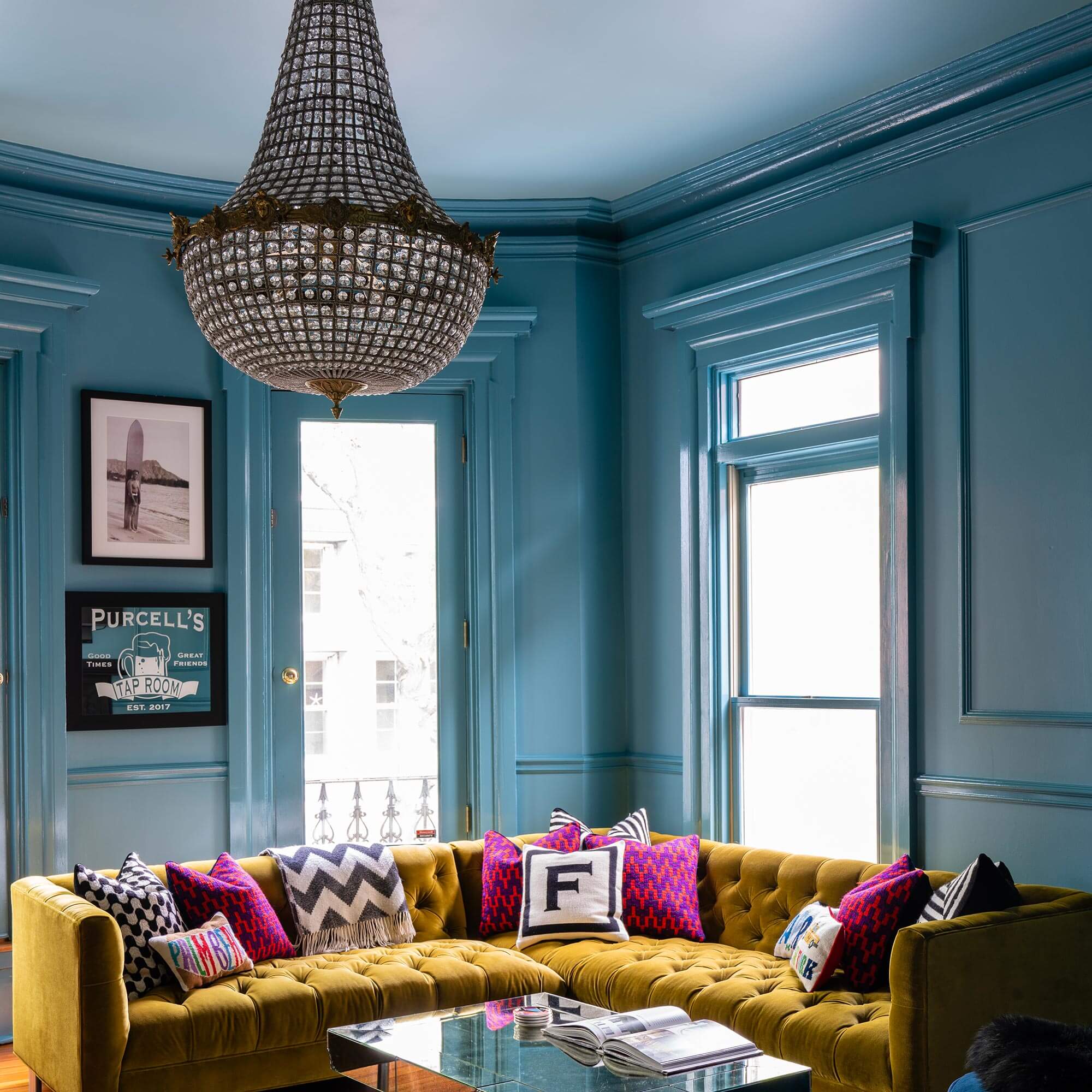 farrow & ball dix blue 82 als wandfarbe im wohnzimmer