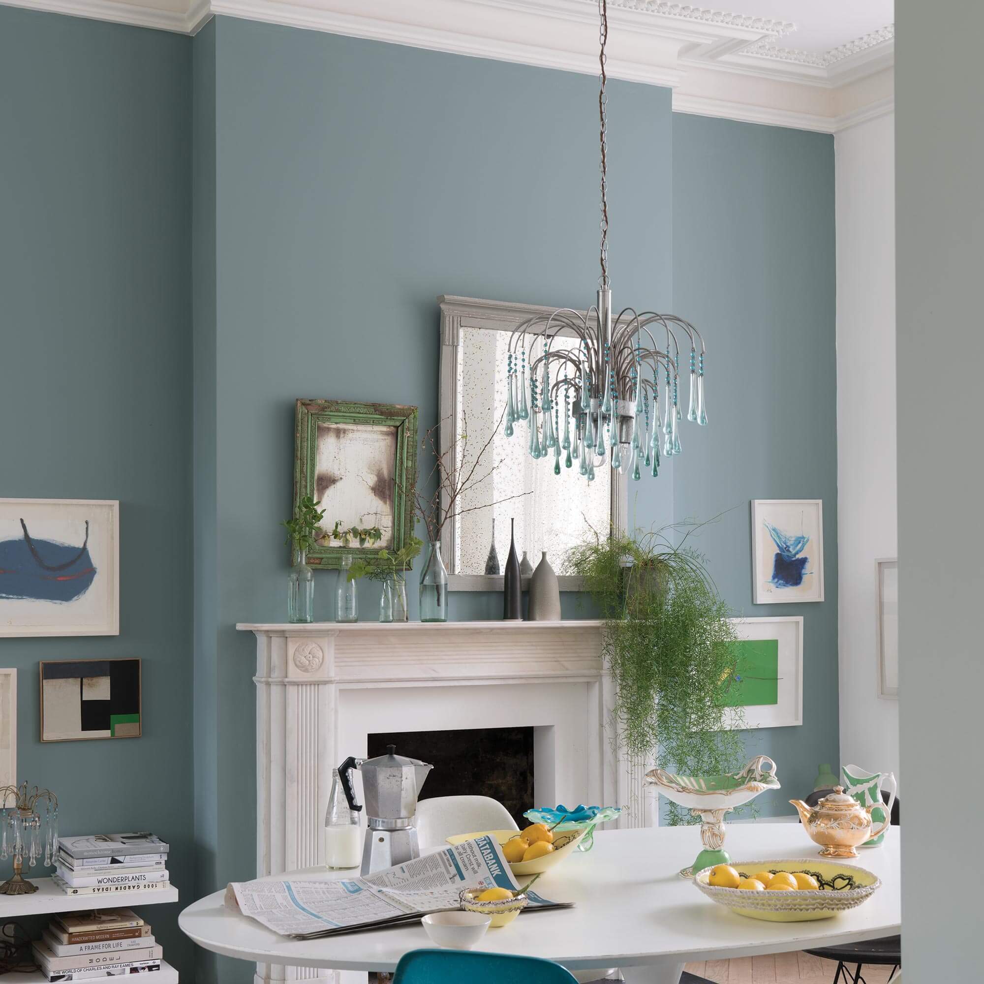 farrow & ball oval room blue 85 als wandfarbe im wohnzimmer