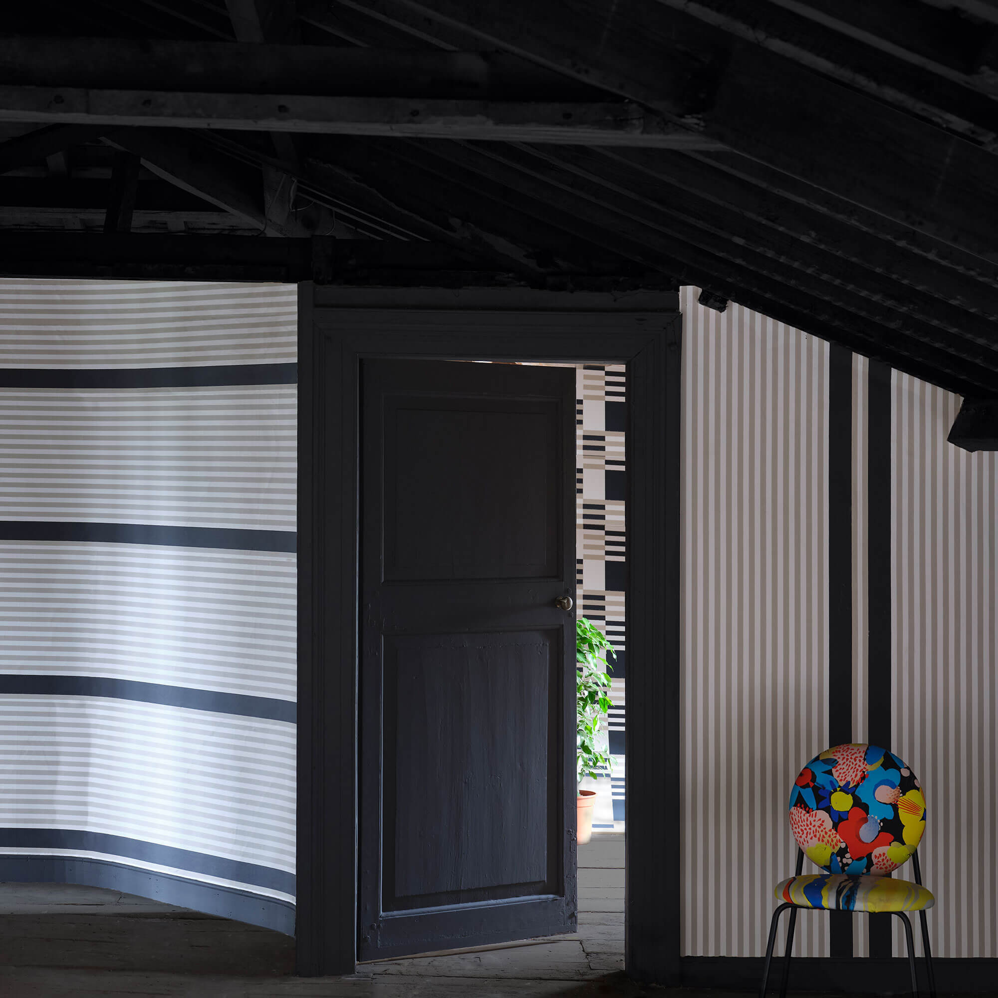 farrow & ball liquorice cb10 im eingangsbereich