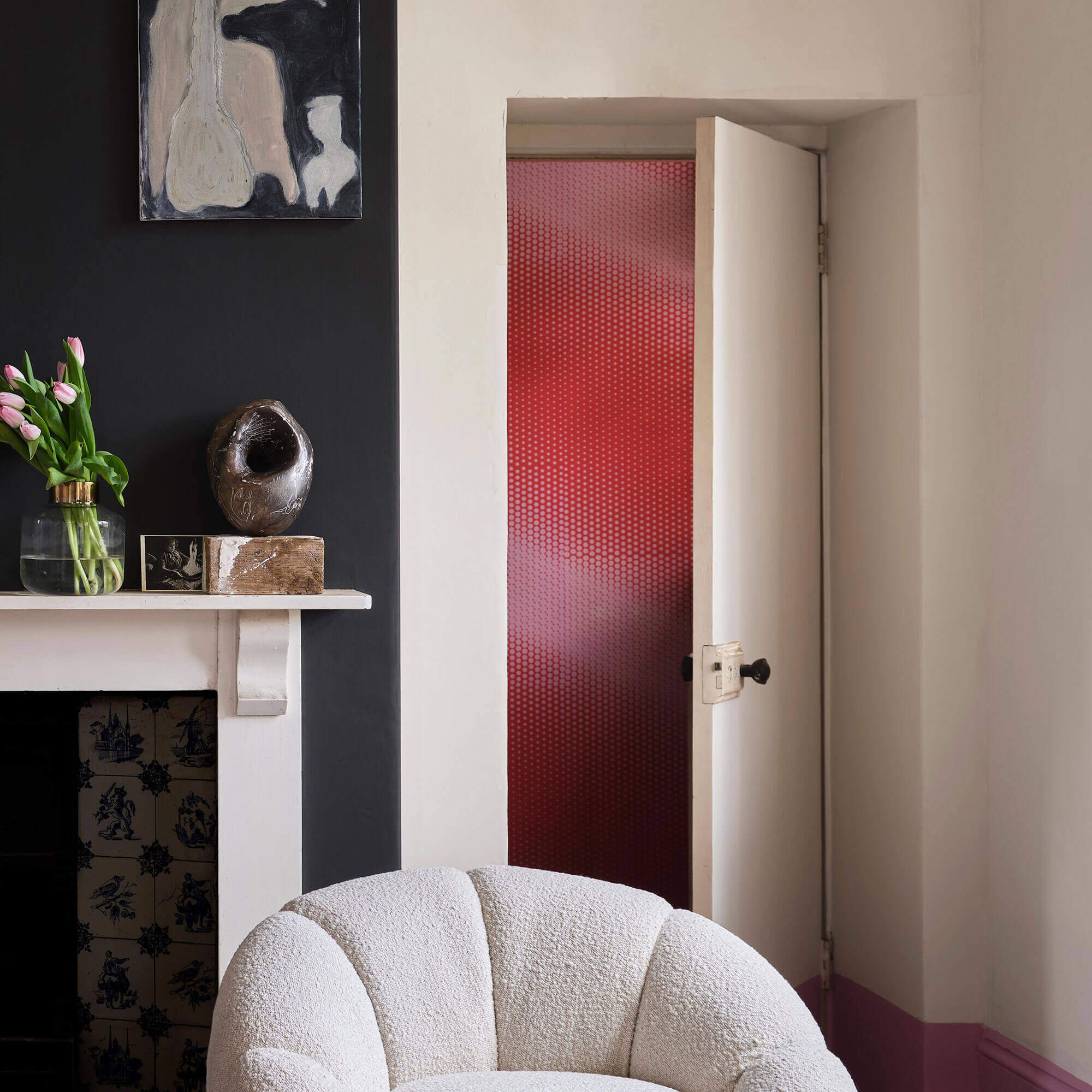 farrow & ball roasted macadamia cb2 im wohnzimmer