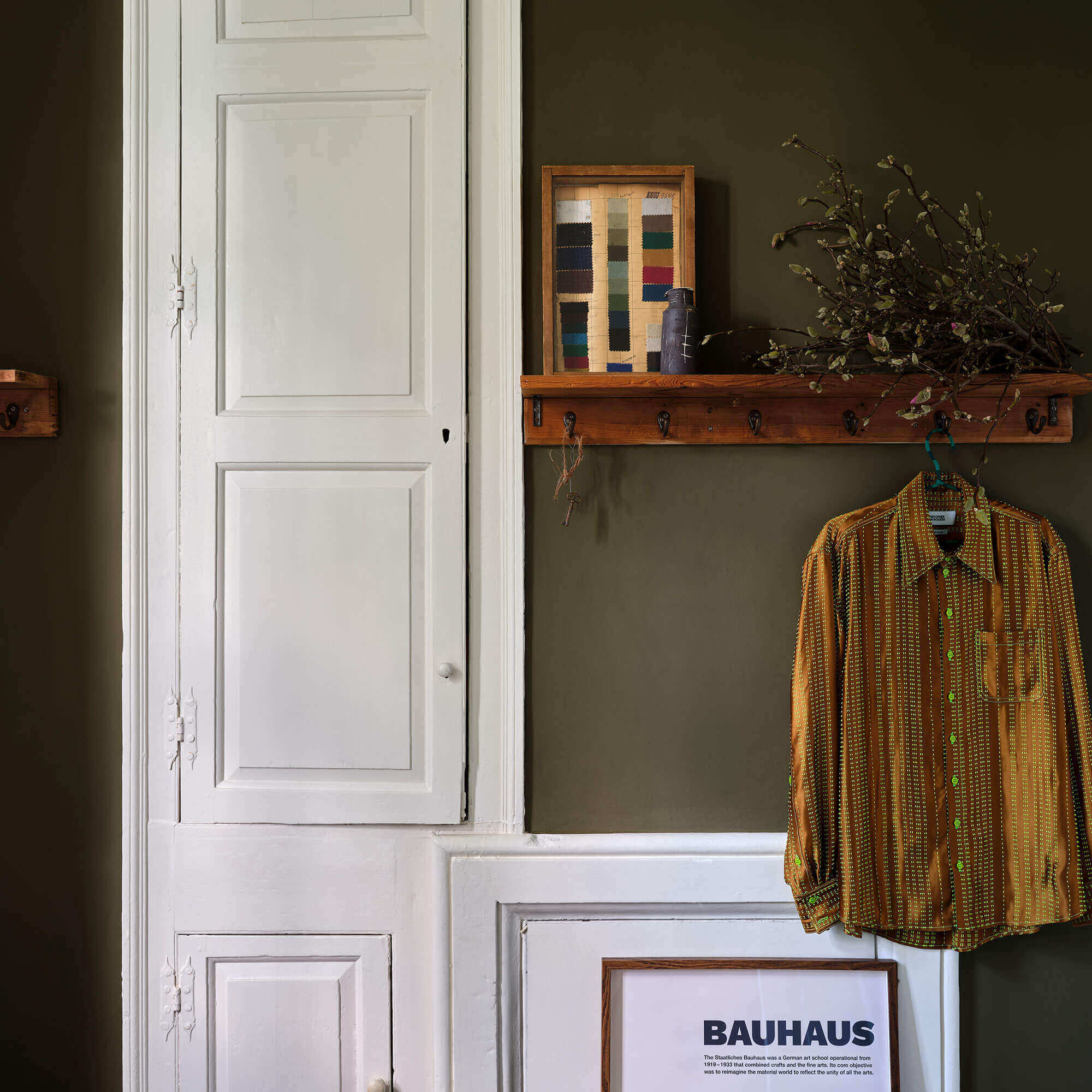 farrow & ball au lait cb9 auf holztüre