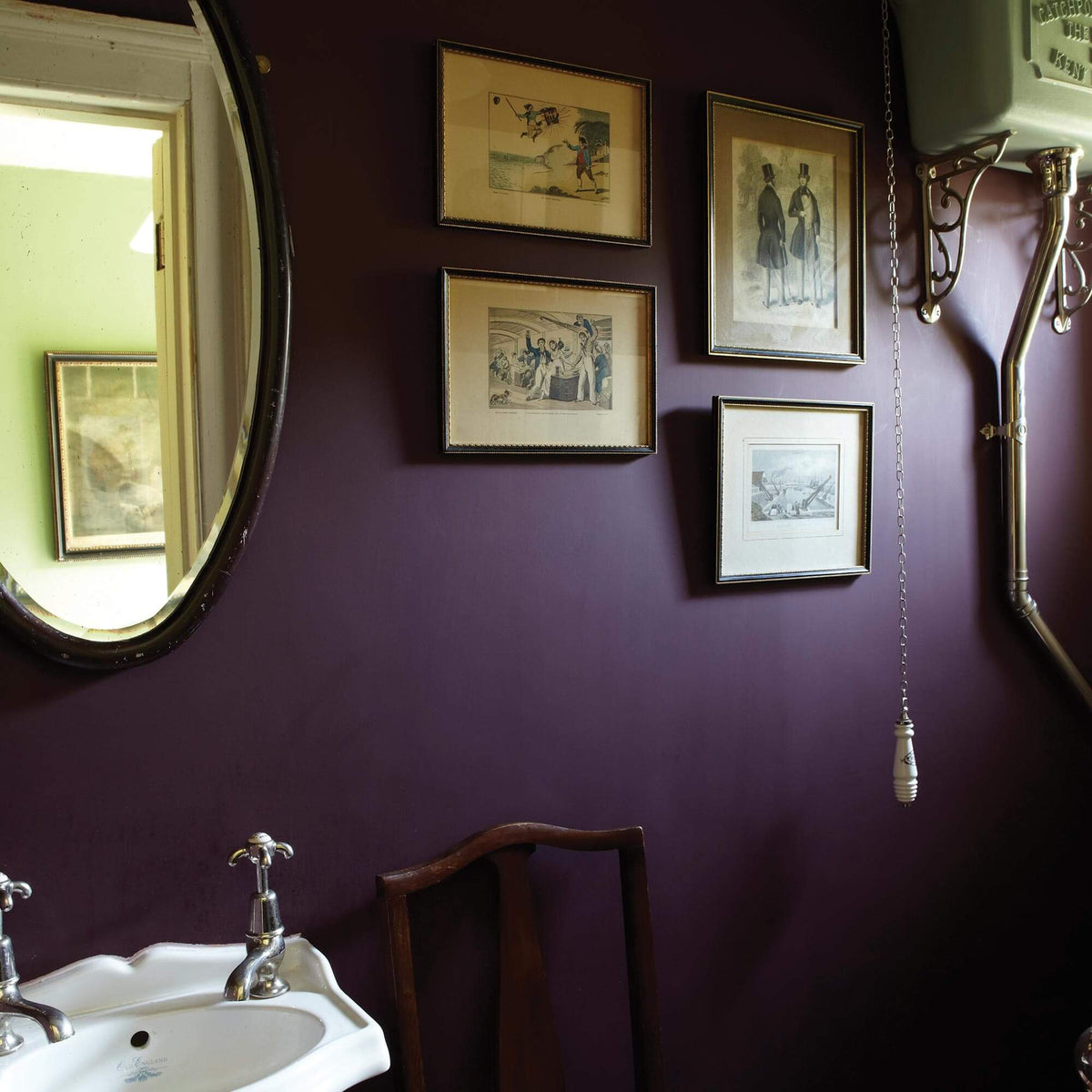 farrow & ball brinjal 222 als wandfarbe im gäste-wc