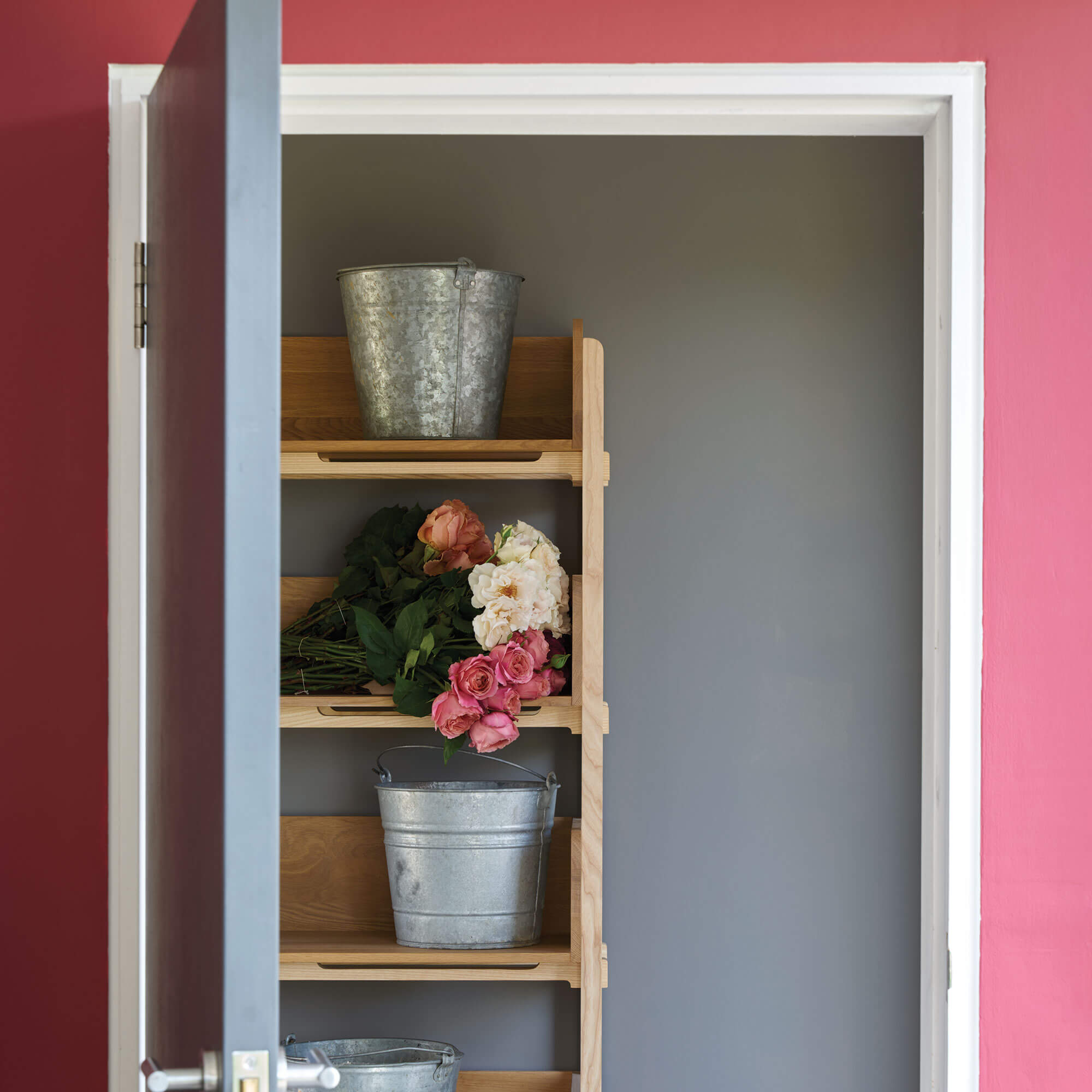 farrow & ball mole´s breath 276 als farbe auf holz