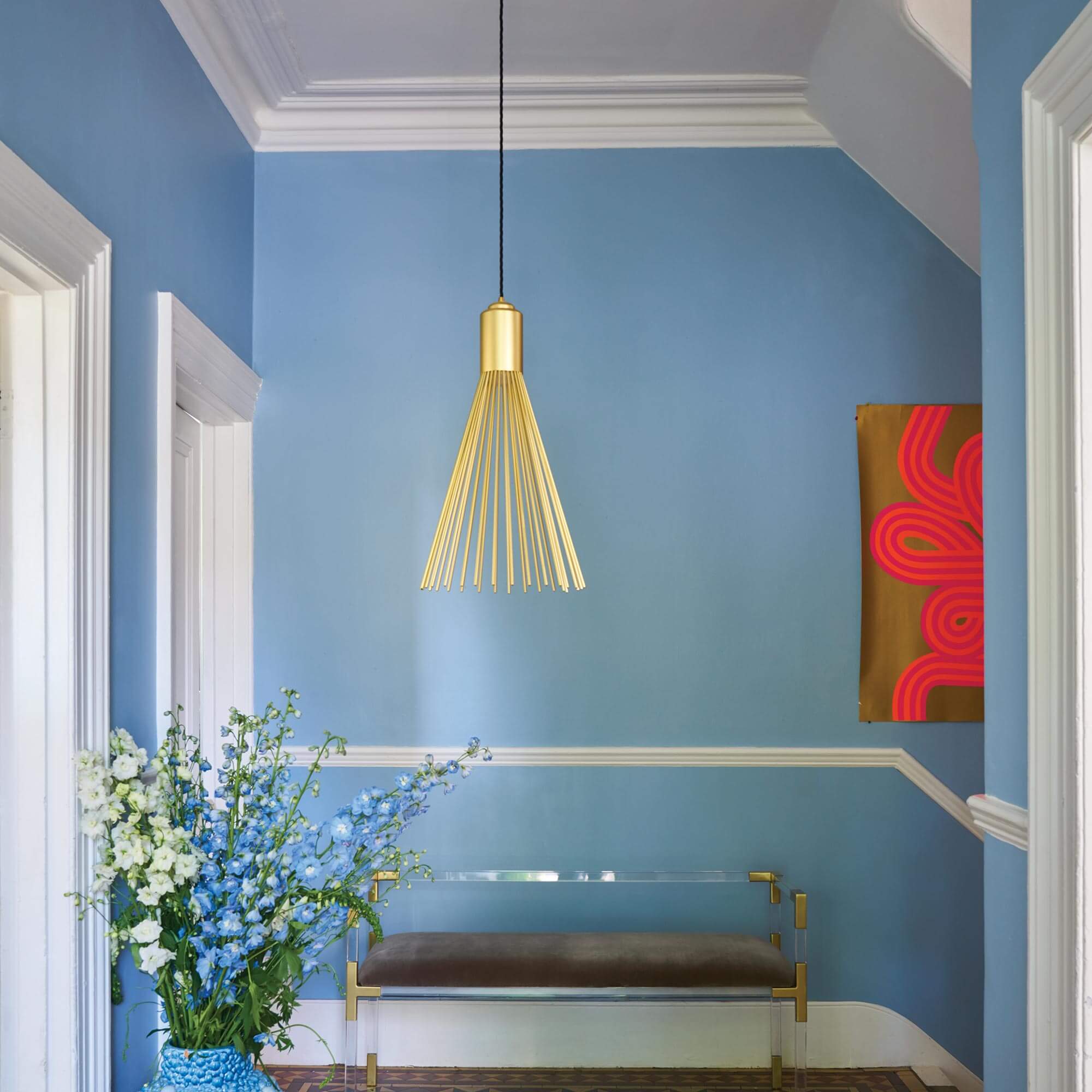farrow & ball lulworth blue 89 als wandfarbe im flur