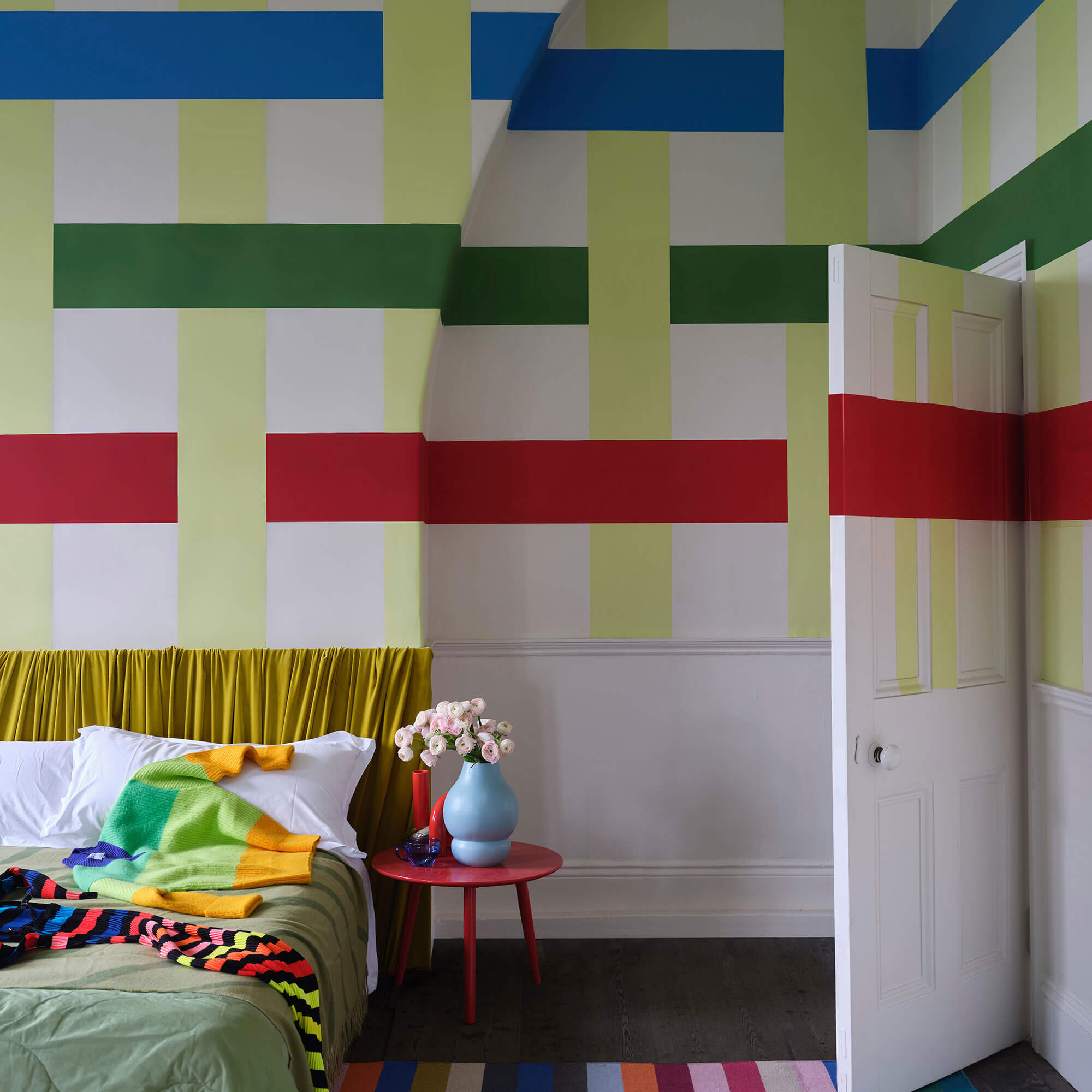 farrow & ball raw tomatillo cb6 im schlafzimmer